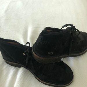 Golden goose suede booties